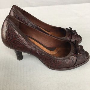 Textured Brown Leather "Nurture" Ladies Pumps, 8M